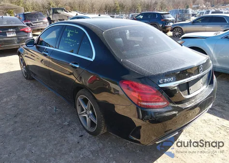 2015 Mercedes-Benz C 300 Sport 4Matic из США, поврежденный, VIN 55SWF4KBXFU014429